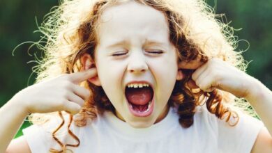 8 common child behavior problems with solutions