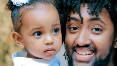 7 طرق يظهر بها الأطفال حبهم وارتباطهم بك