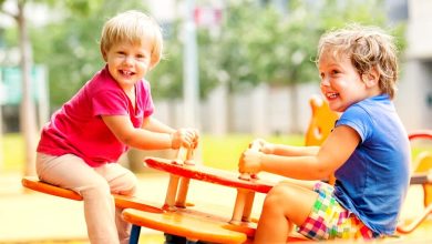 9 أنواع من اللعب لنمو الطفل ونموه