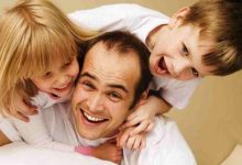 العلاقات الإيجابية بين الآباء والأطفال: كيفية بنائها سهم